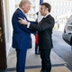Zaradi te Trumpove fotografije preplah v ZDA, Bela hiša se je že odzvala