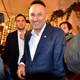 "Tudi slepcu je jasno, da proti Janši možnosti nima!"