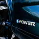 Električni avtomobil z bencinskim motorjem – kaj je to?