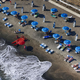 Po eksploziji cen: Plaže na pol samevajo, turistov od nikoder