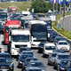 Prometni kolaps: Na poti proti morju 12-kilometrski zastoj!