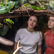 Neotropica: Čeprav smo v Postojni, se nenadoma stemni, zasliši se grom in znajdemo se sredi tropske nevihte