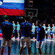 Dončić izginil med himno, zavladala je prava panika
