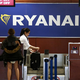 Sodišče udarilo po Ryanairu: Njihove prakse je razglasilo za nezakonite